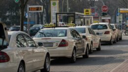 Taxi